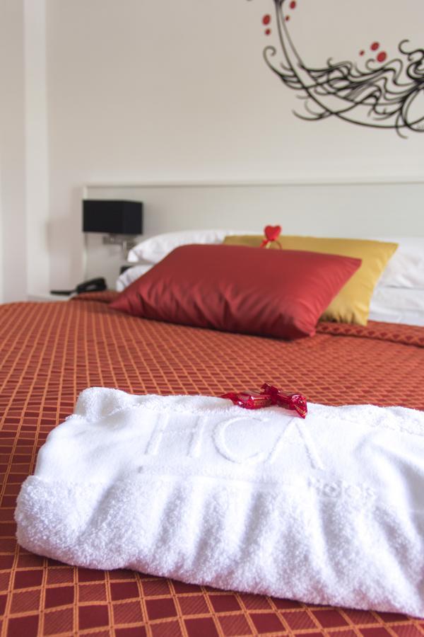 Hotel Villa Chiara 泰拉奇纳 外观 照片
