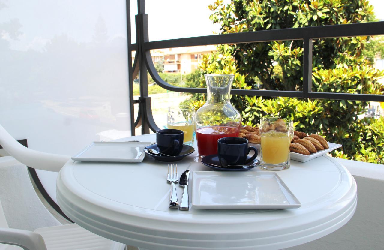 Hotel Villa Chiara 泰拉奇纳 外观 照片