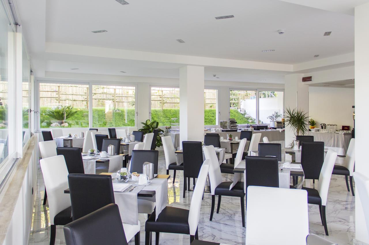 Hotel Villa Chiara 泰拉奇纳 外观 照片